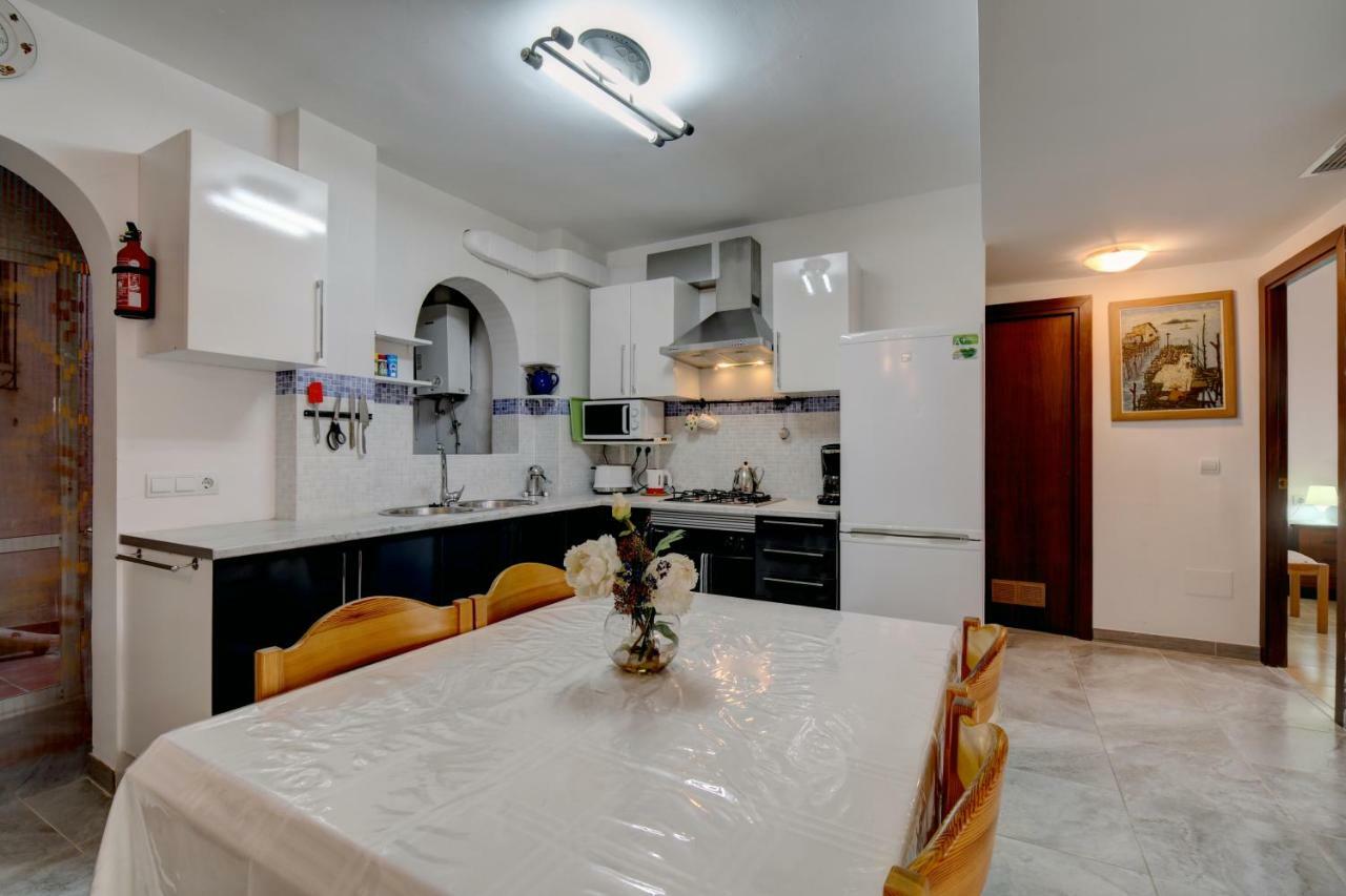 Victoria Apartment Estepona Exterior photo