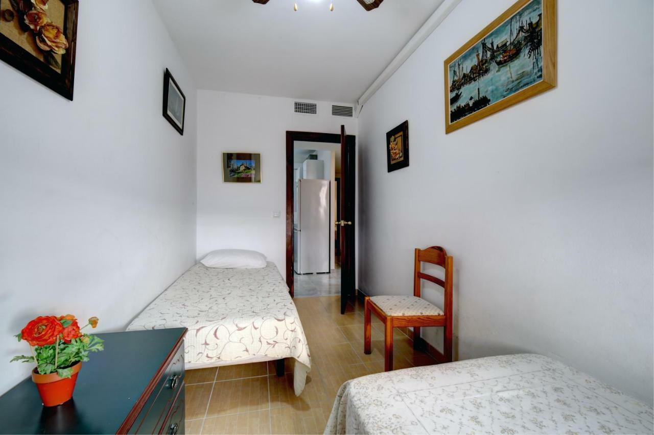 Victoria Apartment Estepona Exterior photo